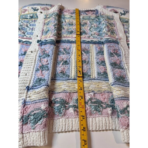 Vintage First Concepts Women’s Hand Knit Cardigan Sweater Pastel Floral Small - Picture 9 of 9